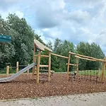 Britt Met Grote Tuin En Veel Privacy Dirkshorn