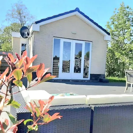 Britt Met Grote Tuin En Veel Privacy Dirkshorn