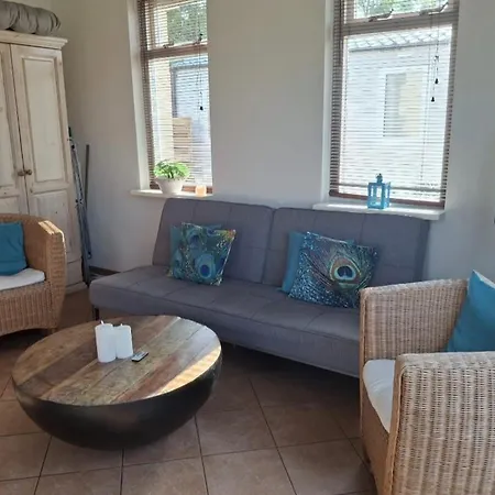 Britt Met Grote Tuin En Veel Privacy בית נופש Dirkshorn