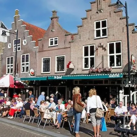 Hébergement de vacances Britt Met Grote Tuin En Veel Privacy Dirkshorn