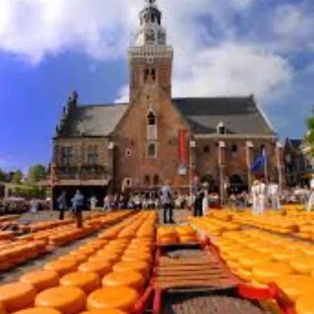 Britt Met Grote Tuin En Veel Privacy Nyaraló *